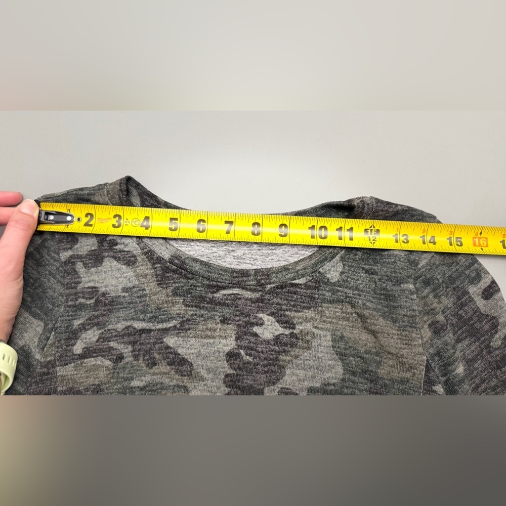 P.S. Kate Gray Camo Long Sleeve Tunic Dress Size S - Picture 8 of 9